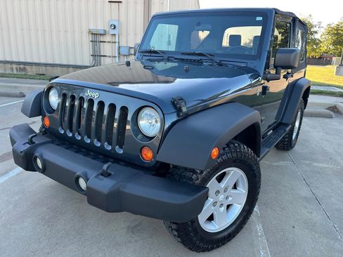 Used 2008 Jeep Wrangler X image 2