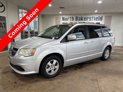 Used 2012 Dodge Grand Caravan SXT image 1