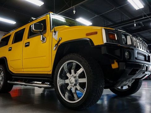 Used 2005 HUMMER H2 w/ Preferred Equipment Group image 4