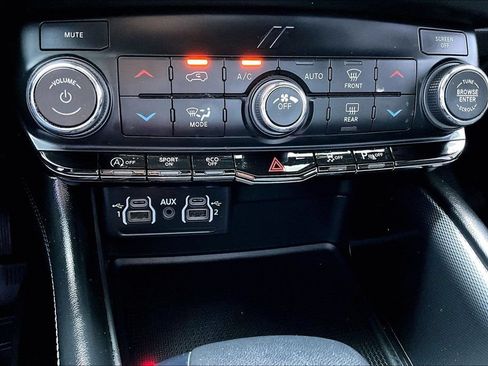 Used 2021 Dodge Durango GT RWD image 12