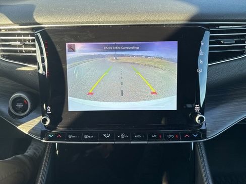 Used 2024 Jeep Wagoneer Series II w/ Flexible Seating Group image 21