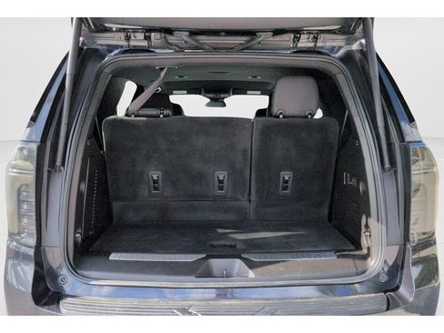 Used 2025 Chevrolet Tahoe Premier AWD/4WD image 9