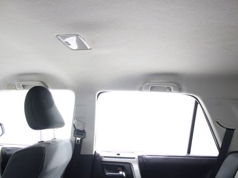 Used 2017 Toyota 4Runner SR5 image 17