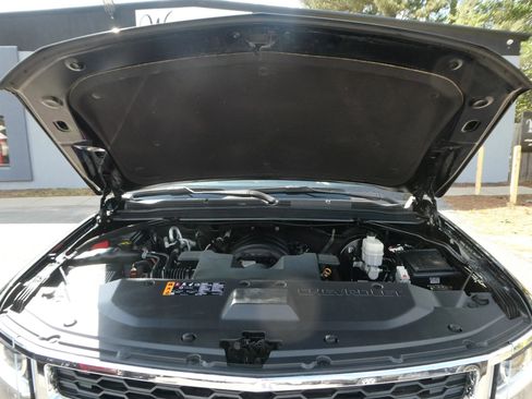 Used 2019 Chevrolet Suburban LT image 38