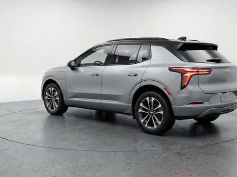 Used 2025 Chevrolet Equinox LT image 6