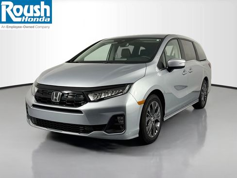 Certified 2025 Honda Odyssey Touring image 1