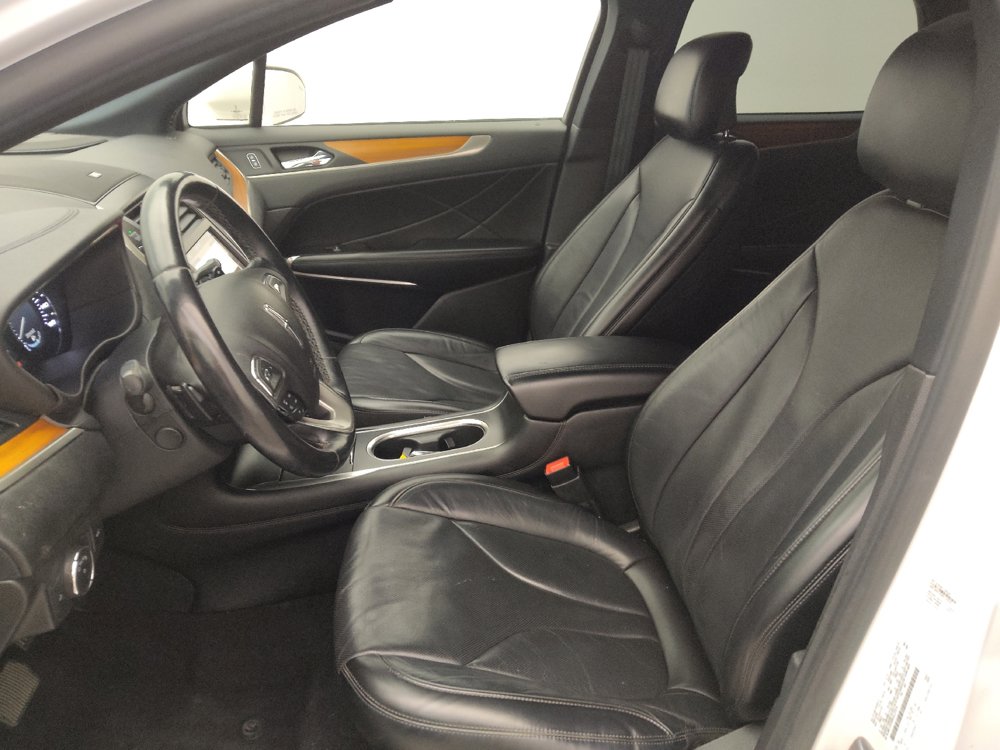 Used 2019 Lincoln MKC Reserve w/ MKC Climate Package FWD image 17