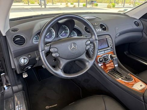Used 2007 Mercedes-Benz SL 550 image 33