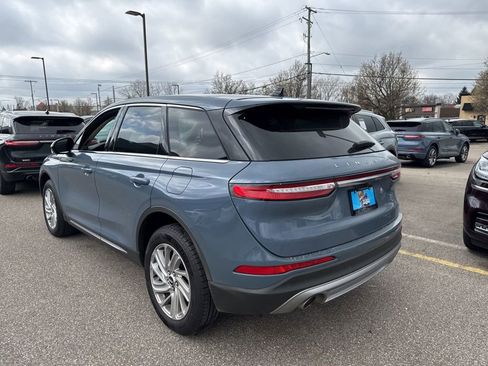 Used 2023 Lincoln Corsair AWD image 3