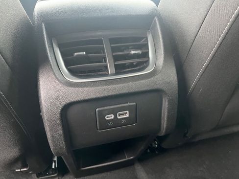 Used 2025 Chevrolet Blazer LT image 23