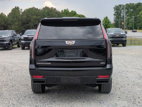 Used 2024 Cadillac Escalade Sport RWD image 9