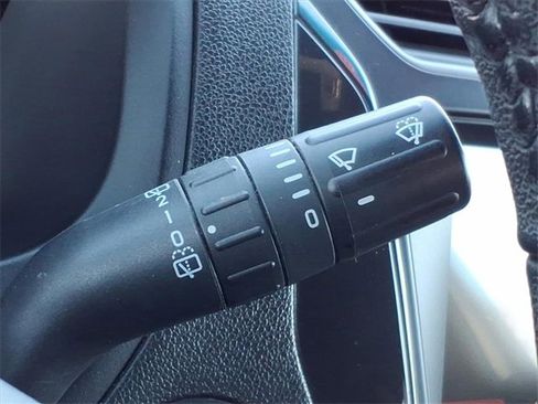 Used 2019 Ford Explorer XLT w/ Equipment Group 201A image 26