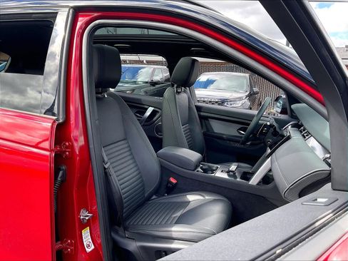 Used 2025 Land Rover Discovery Sport Dynamic SE AWD/4WD image 9