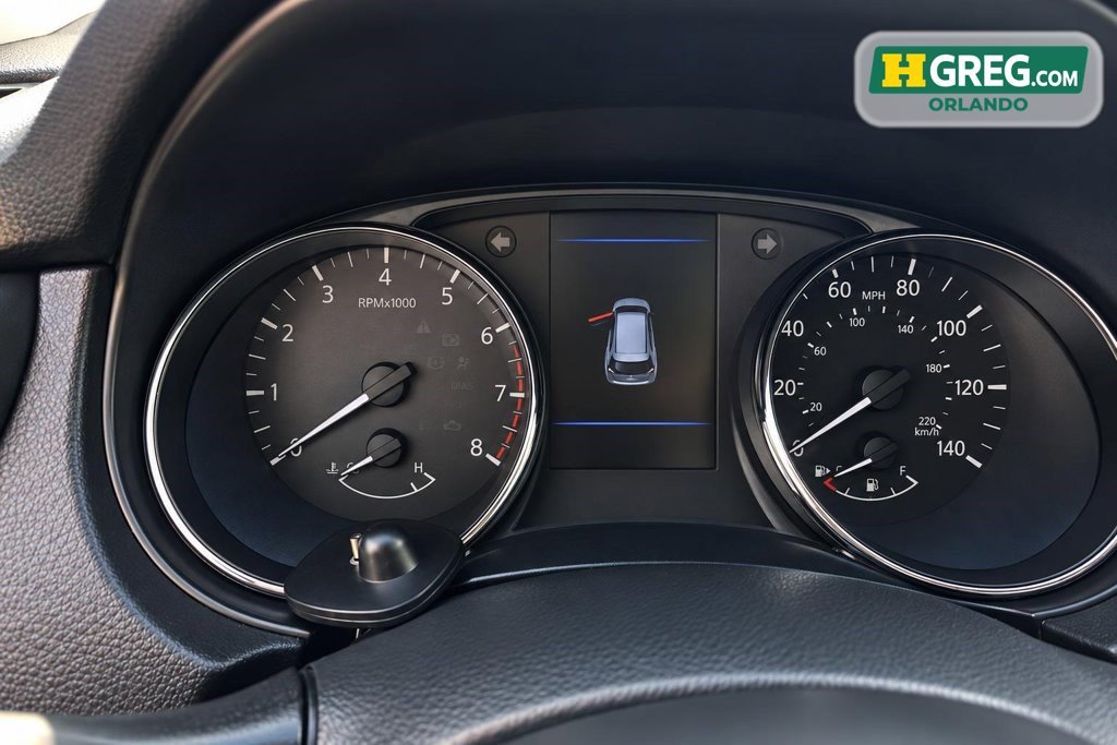 Used 2020 Nissan Rogue SV FWD image 15