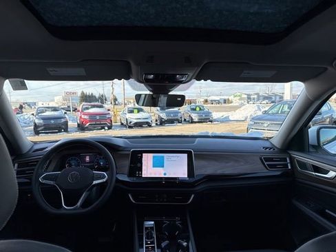 New 2026 Volkswagen Atlas SE image 8