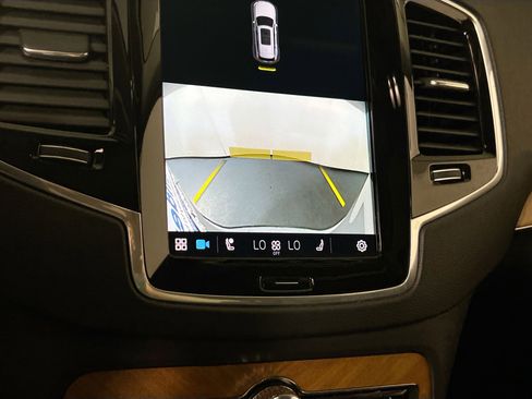 Used 2023 Volvo XC90 B6 Plus w/ Protection Package Premier image 14
