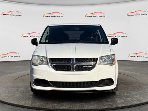 Used 2012 Dodge Grand Caravan SE FWD image 2