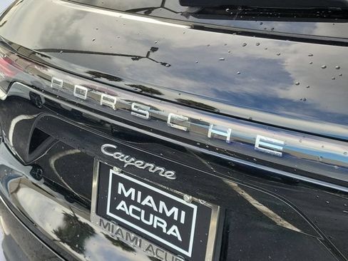 Used 2022 Porsche Cayenne Platinum Edition AWD/4WD image 5