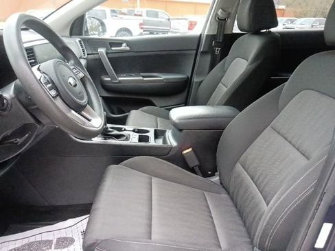 Used 2022 Kia Sportage LX image 15