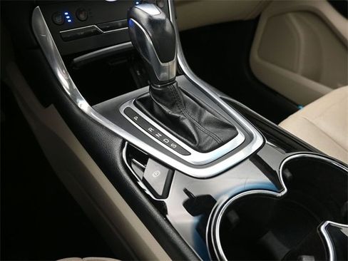 Used 2015 Ford Edge Titanium w/ Equipment Group 301A image 32