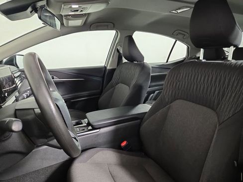 Used 2025 Toyota Camry LE FWD image 13