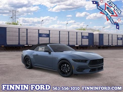 Used 2026 Ford Mustang Convertible RWD image 1