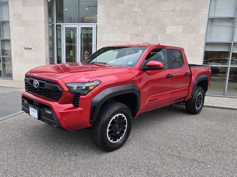 Used 2024 Toyota Tacoma TRD Off-Road AWD/4WD image 2