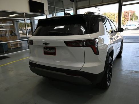 New 2026 Chevrolet Equinox LT w/ Convenience Package II image 5