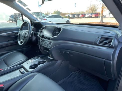 Used 2023 Honda Ridgeline RTL-E image 16