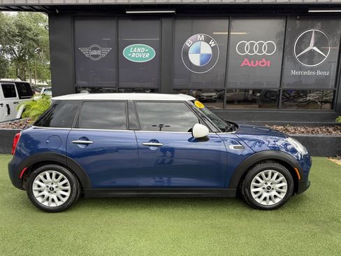 Used 2016 MINI Cooper 4-Door Hardtop FWD image 7