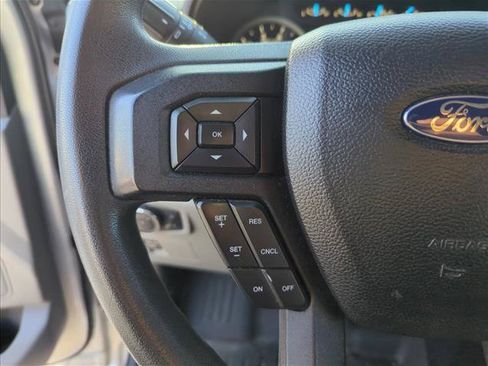 Used 2016 Ford F150 XLT AWD/4WD image 15