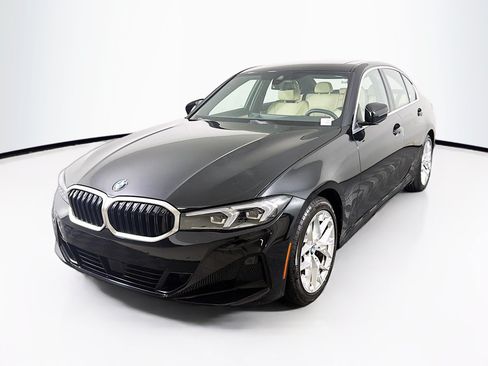 Used 2025 BMW 330i Sedan RWD image 3