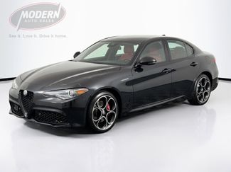 Used 2023 Alfa Romeo Giulia Veloce AWD/4WD video 1