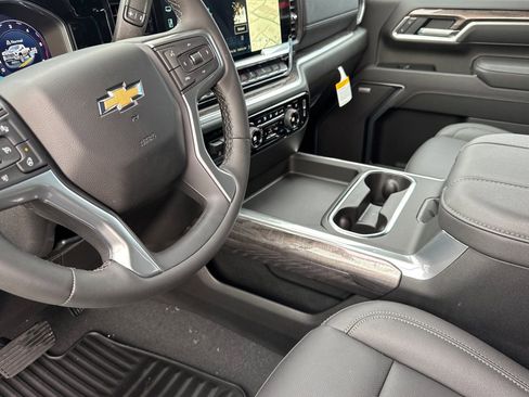 New 2026 Chevrolet Silverado 2500 LTZ w/ LTZ Premium Package image 9