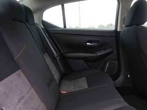 Used 2023 Nissan Sentra SR w/ Electronics Package FWD image 12