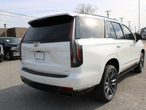 Used 2023 Cadillac Escalade Sport Platinum image 5