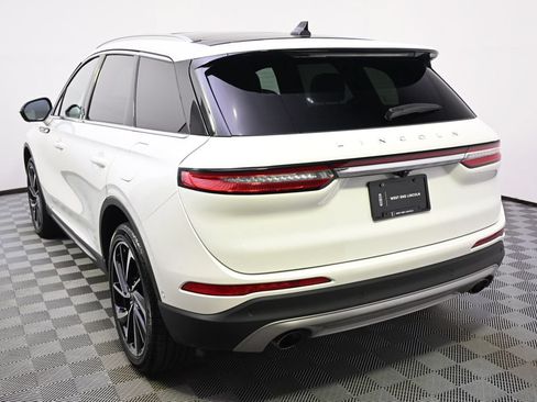 Used 2023 Lincoln Corsair Reserve w/ Equipment Group 202A AWD/4WD image 4