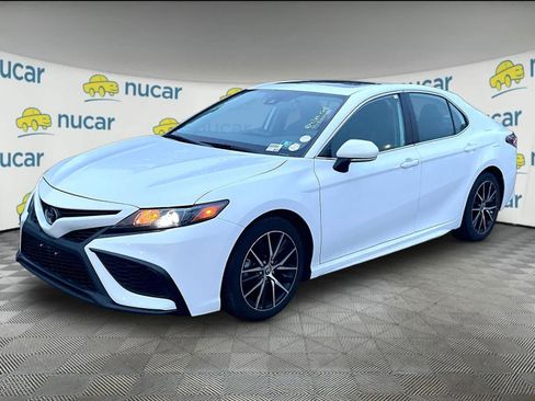 Used 2023 Toyota Camry SE w/ Cold Weather Package FWD image 2