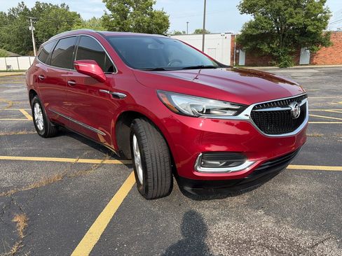 Used 2018 Buick Enclave Essence FWD image 13
