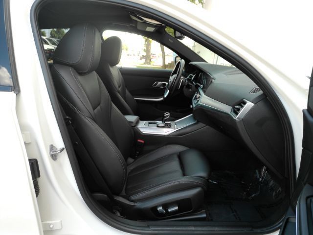 Used 2022 BMW 330e w/ Driving Assistance Package RWD image 22