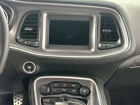 Used 2022 Dodge Challenger R/T RWD image 18