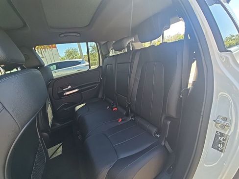 Used 2025 Mercedes-Benz GLB 250 GLB 250 image 26
