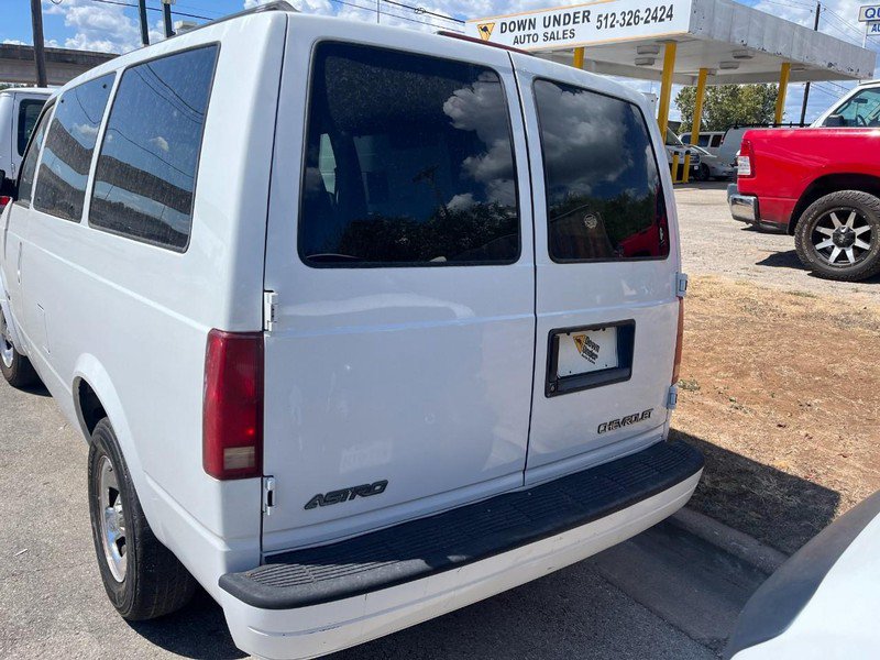 Used 2002 Chevrolet Astro RWD image 4