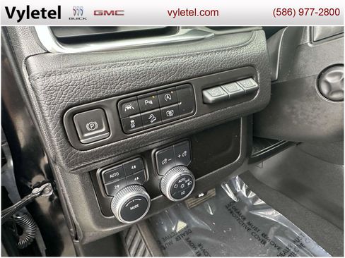 Used 2023 GMC Yukon XL Denali image 24