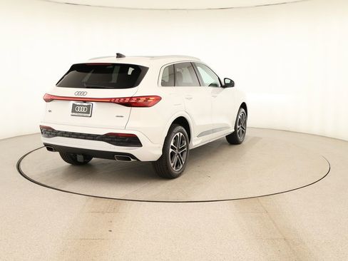 New 2026 Audi Q5 Premium AWD/4WD image 6