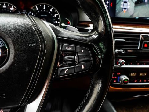 Used 2017 BMW 540i xDrive w/ Premium Package image 36