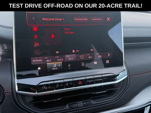 New 2026 Jeep Compass Trailhawk image 12