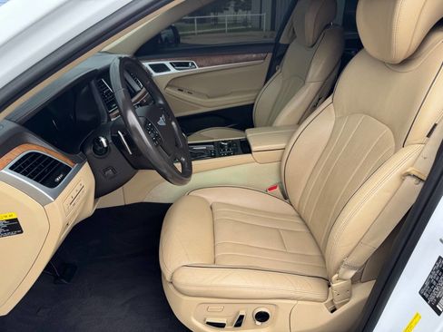 Used 2015 Hyundai Genesis 3.8 w/ Option Group 04 RWD image 16