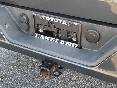 Used 2021 GMC Sierra 1500 AT4 w/ AT4 Preferred Package AWD/4WD image 27