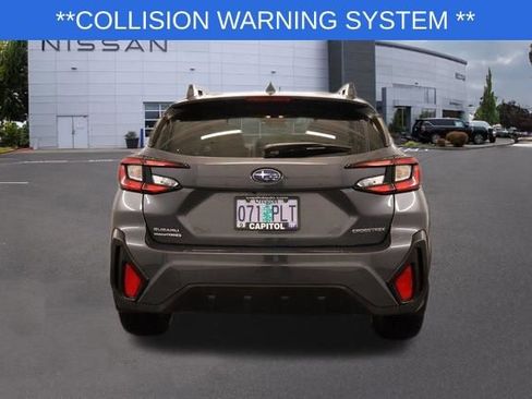 Used 2024 Subaru Crosstrek 2.0i Premium w/ Crosstrek Mirror Package image 4